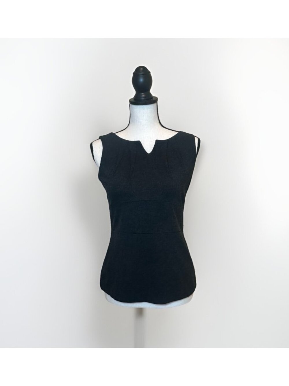 Cabi Top Women’s Size 2 Dark Gray Perfect Shell Ponte Tank  #649 Fitted Pleated